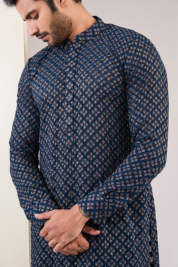 Blue Georgette Thread & Jaal Work Kurta Set by Rabani & Rakha Men at Pernia's Pop Up Shop